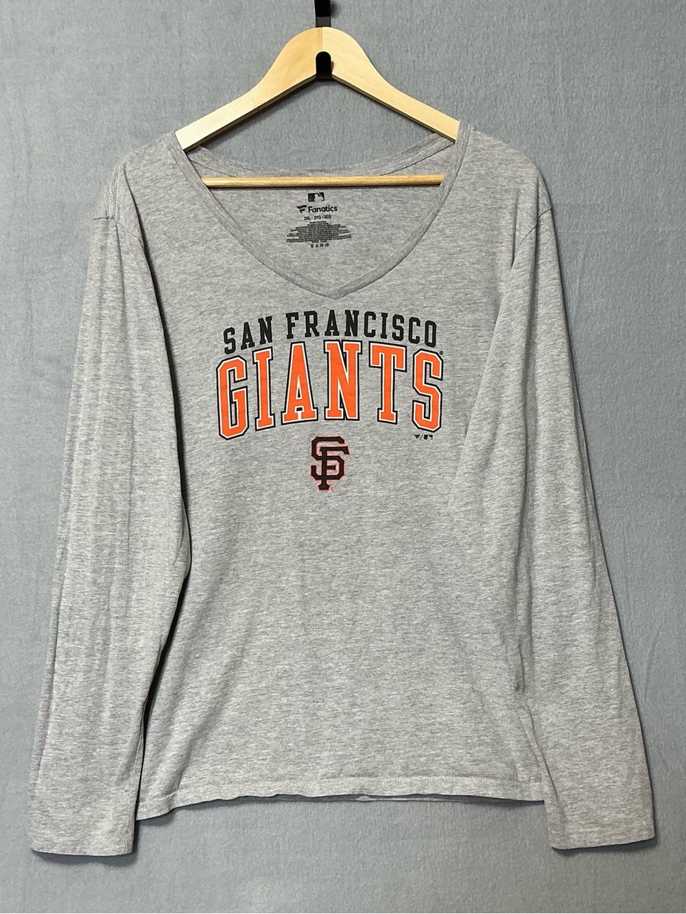 Fanatics San Francisco Giants Women’s 3XL Long Sleeve V-Neck MLB Shirt Gray